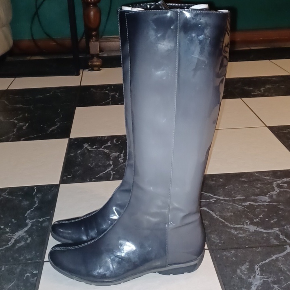 Aquatalia Marvin K patent leather weatherproof boots - Wasabi, gray gradient